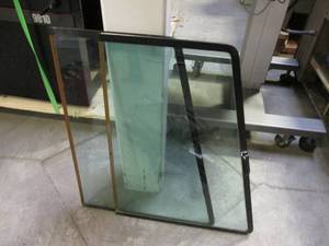 lot 30 image: (2) Bobcat Side Cab Windows...