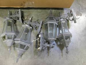 lot 57 image: 4 pc. Outdoor Light Fixtures...