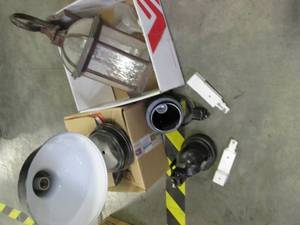 lot 67 image: Wall Mount Light Fixture # H-15110 ...