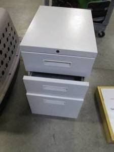 lot 71 image: 3 Drawer File Cabinet No Key Good...