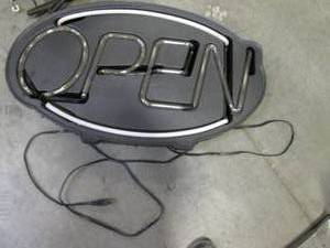 lot 78 image: Lighted Open Sign...
