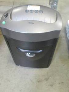 lot 95 image: Royal Paper Shredder...