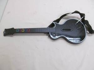 lot 4 image: Gibson guitar Hero
