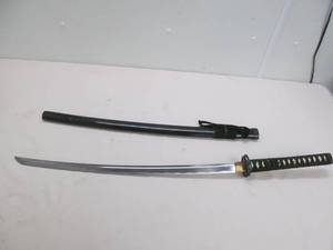lot 8 image: musha sword