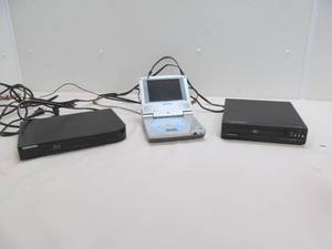 lot 16 image: dvd players
