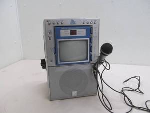 lot 83 image: the singing machine