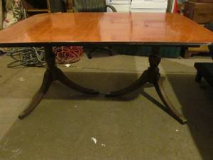 lot 142 image: vintage table