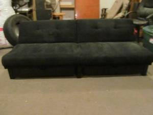 lot 143 image: futon