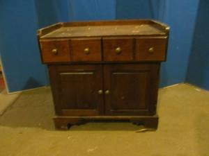 lot 162 image: vintage buffet table
