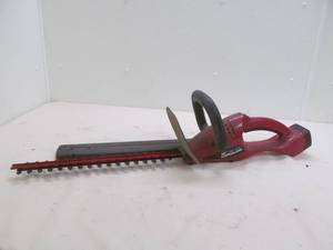 lot 189 image: toro hedge trimmer
