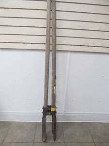 lot 200 image: post hole digger