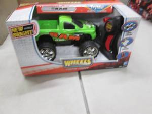 Wheels RC Custom Cruiser...