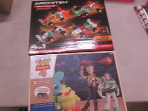 Architek Set, Toy Story Puzzles...