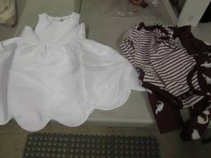 3 pc 18 month Outfit, 2T White Form...