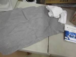 King Pillow Pprotector, 2 Shams, 2 ...