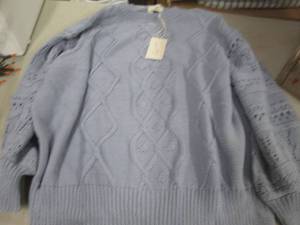 3X Universal Threads Sweater...