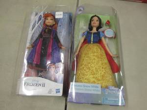 Elsa & Snow White...
