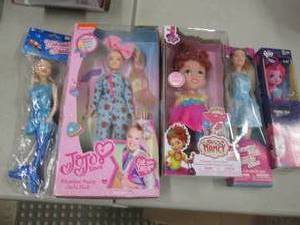 5 Dolls...