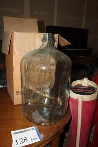lot 128 image: Garrafon 25 Litros Glass Jug