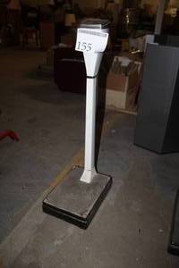 lot 155 image: Health-o-meter Doctors Scale