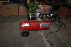 lot 172 image: 2005 Porter-Cable Air Compressor 15-Gallon CPF4515-1
