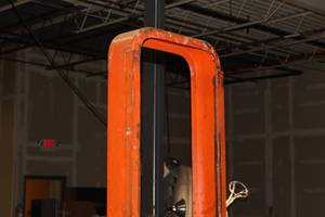 lot 3A image: Lee Engineering Company Presto Hydraulic Lift Truck B-878-1500
