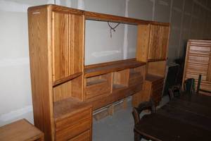 lot 50 image: Oak Wood Queen size Bedroom Set - Headboard, Dresser, Night Stand, TV Stand