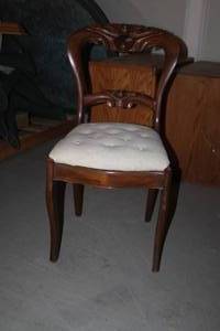lot 42 image: Vintage Formal Wood Dining Chair with Seat Pad