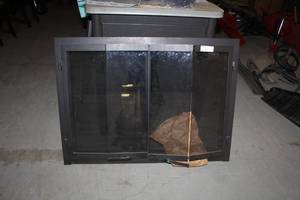 lot 36 image: Fireplace Cover 4-Glass Panel with Screen