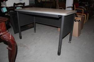lot 95 image: Rolling Metal Computer Desk with Dual Pull-Out Computer Keyboard Trays