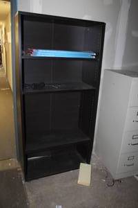 lot 101 image: Bookshelf 4-shelf
