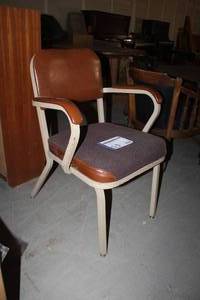 lot 53 image: Padded Metal Office Arm Chair