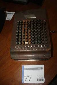 lot 77 image: Vintage Felt & Tarrant Mfg. Co. Comptometer Typewriter