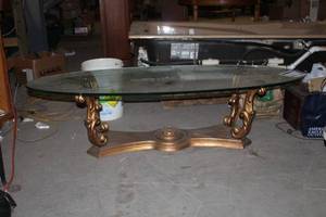 lot 84 image: Oval Glass Top Coffee Table