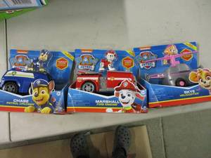 lot 35 image: 3 Paw Patrol Vehicle Sets...