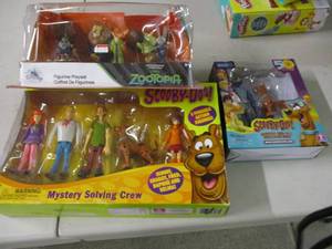 lot 86 image: Scooby-Doo and Zootopia characters...
