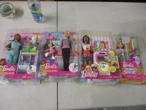lot 109 image: 4 Barbie sets...