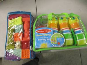 lot 148 image: Squishy Blocks and Sunny Patch Bowl...
