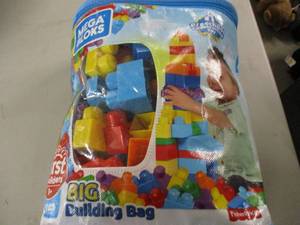 lot 173 image: Mega Blocks...