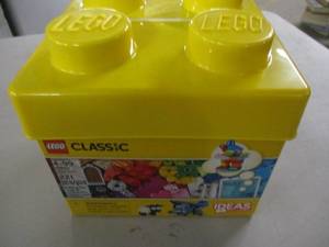 lot 190 image: LEGO Classic...