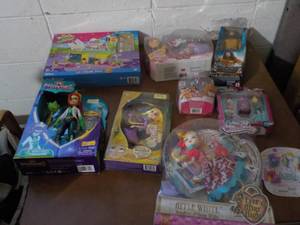 lot 250 image: Lot of Toys...