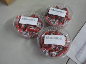 lot 260 image: Mounds Park Chocolate 3 Tubs of  16...