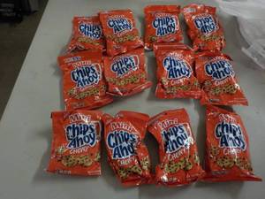 lot 295 image: Chips Ahoy Chewy Mini Cookies 3 oz,...