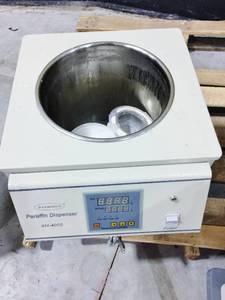 MSRP $2000 Premiere Paraffin Dispenser XH-4002 2.3 GALLON CAPACITY - GREAT FOR DIPPING ENGINE PARTS, LABORATORIES, SPAS &amp MORE - GREAT WORKING CONDITION&nbsp