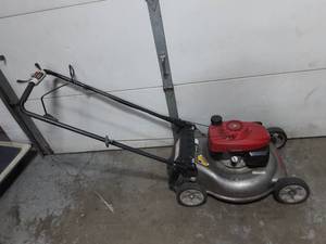 Honda GVC 160 Quadra Cut Self Propelled Mower Runs