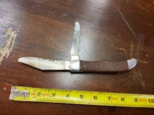 lot 67 image: Monarch double blade Knife