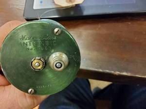 lot 105 image: Bait caster