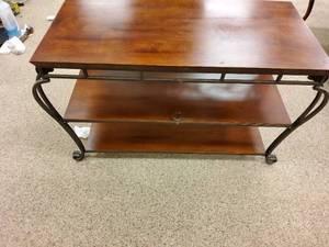 lot 60 image: TV stand