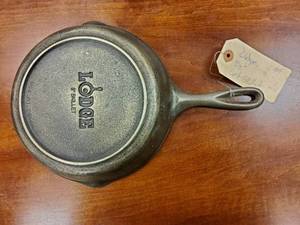 lot 74 image: Cast iron pan