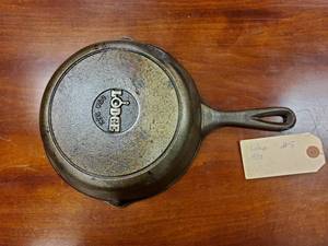 lot 73 image: Cast iron pan